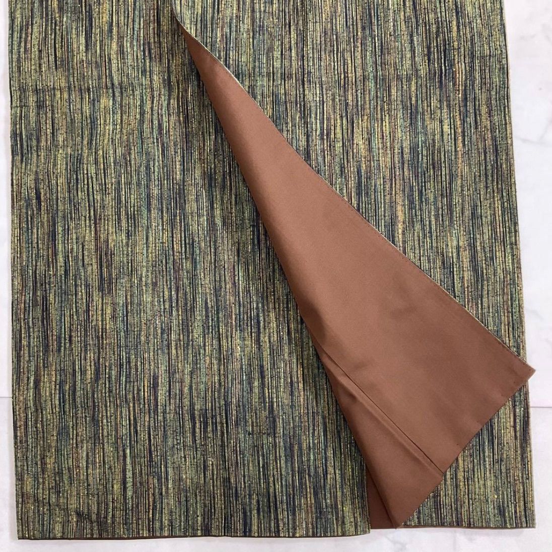 同然 風合いのある手紡ぎ