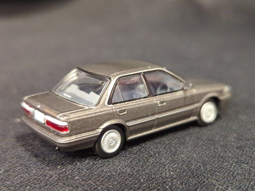 トミーテック TOMICA LIMITED VINTAGE NEO トヨタ カローラ 1500SE