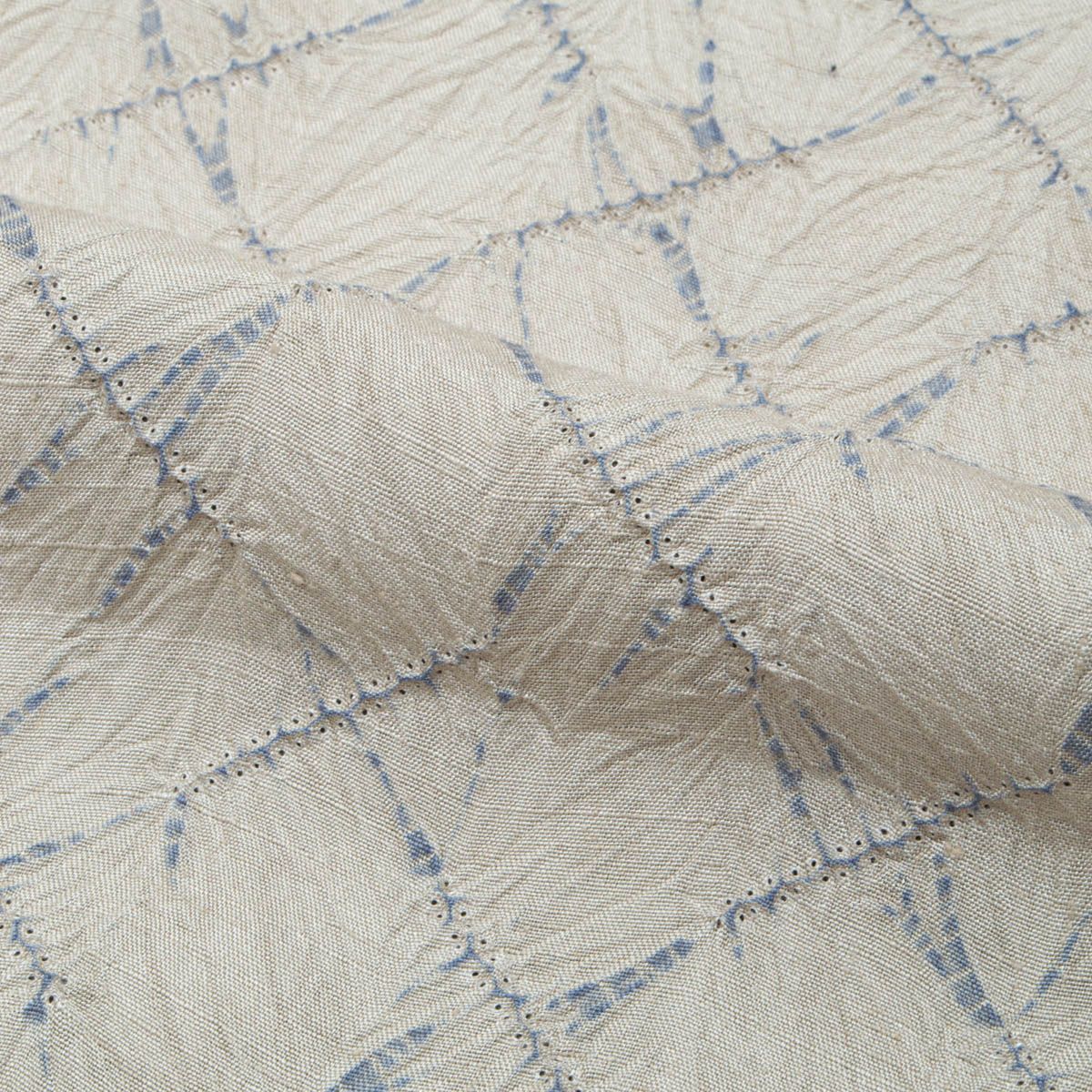 未使用品】本場結城玉紬 結織苑 総絞り 瓦文 ベージュ 藍 証紙付き