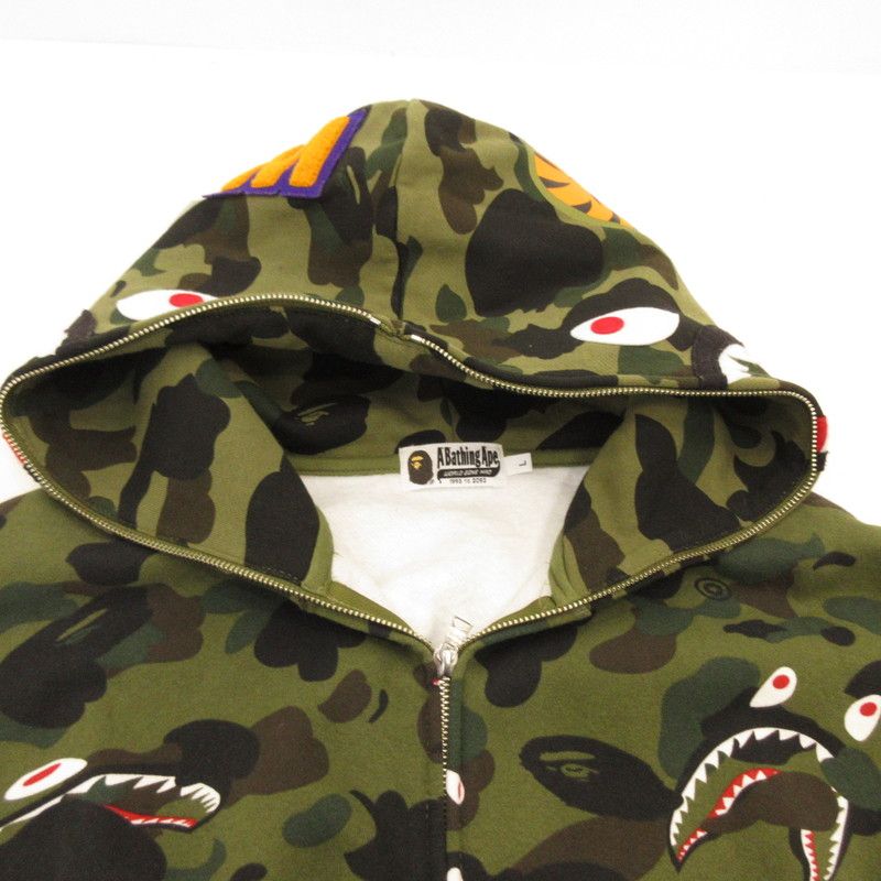 BATHING APE