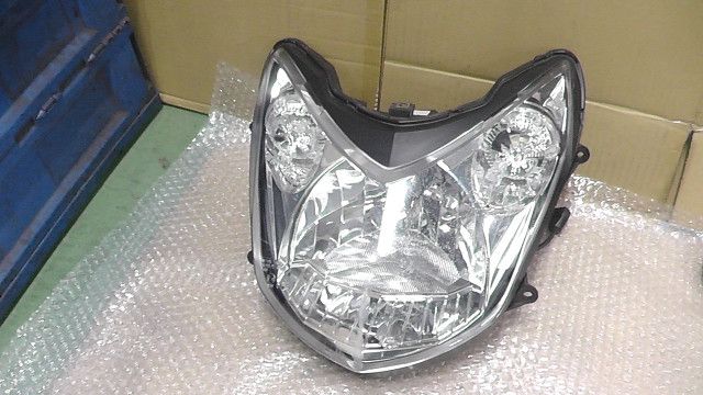 シグナス X FI の ヘッドライト 傷