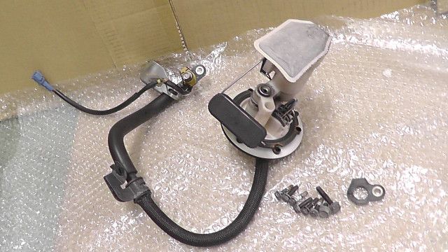 シグナス X FI xxx の フューエルポンプ