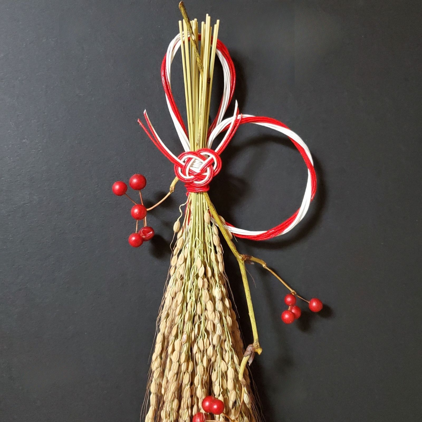 稲穂飾り～山帰来を添えて～ 正月飾り 稲穂のお飾り しめ飾り しめ縄