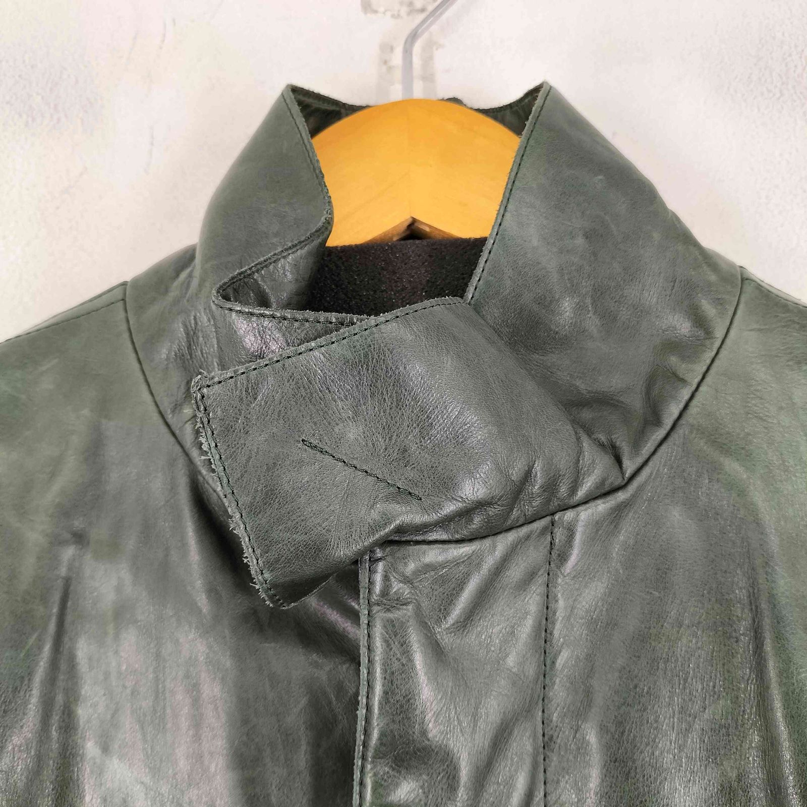 コスチュームナショナルオム CoSTUME NATIONAL HOMME 本革スタンド