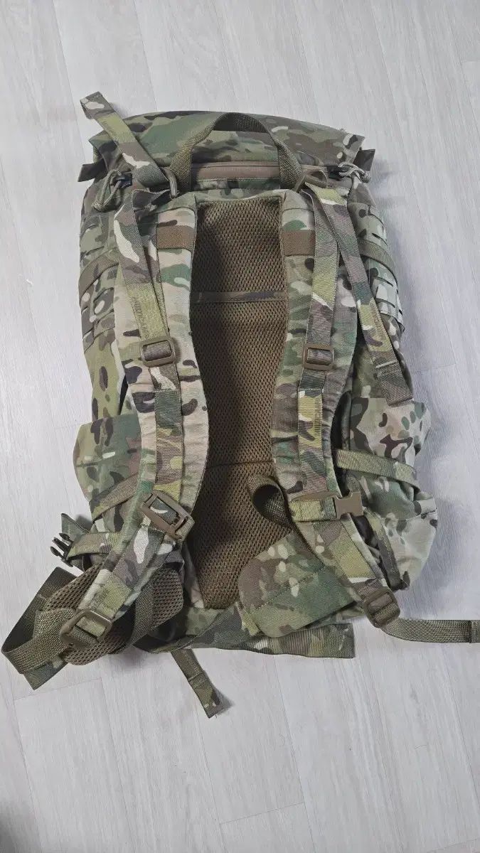 ミステリーランチ ブラックジャックLT 35 L マルチカム