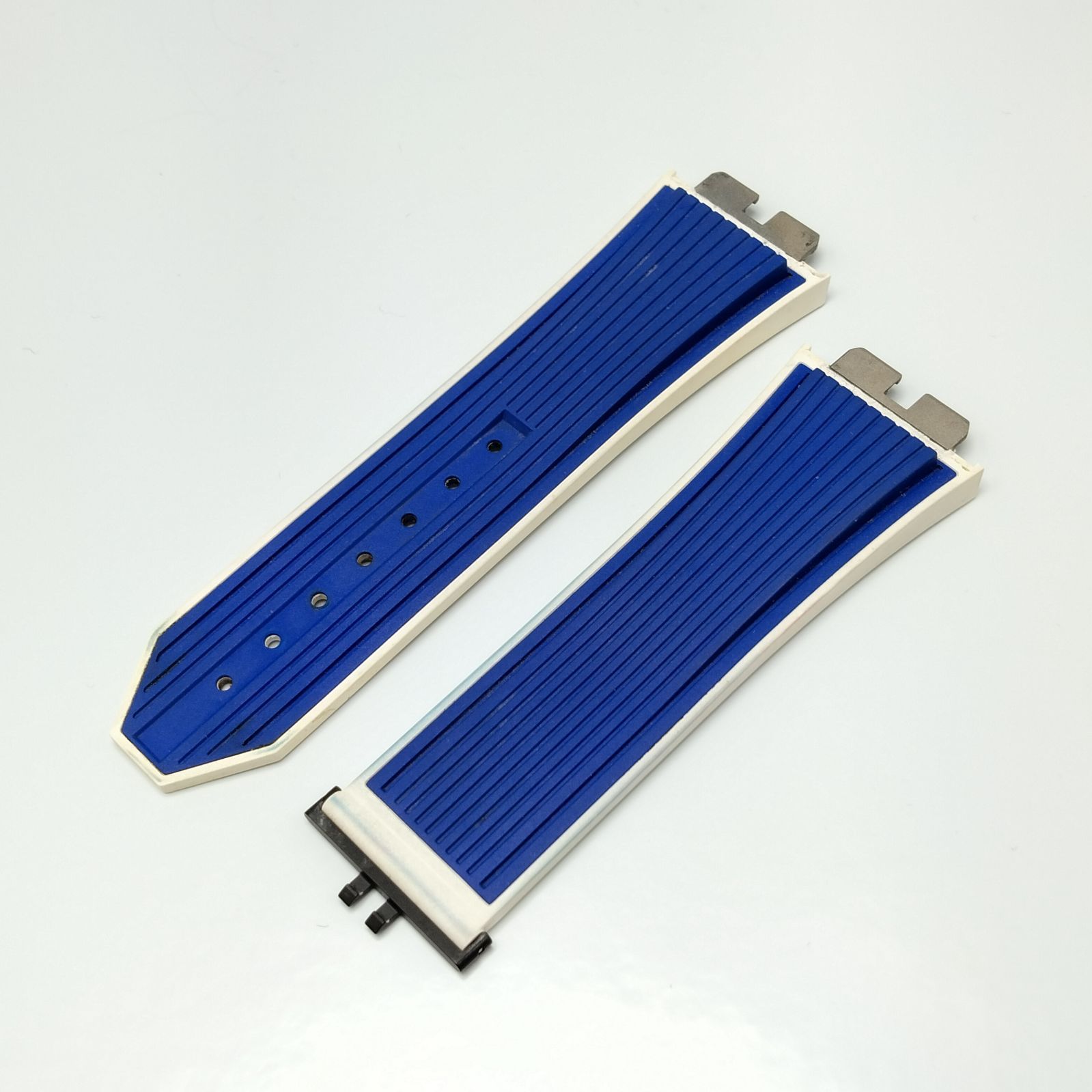 ️HUBLOT ️ウブロ 時計ベルト ブルーホワイト ラバーベルト