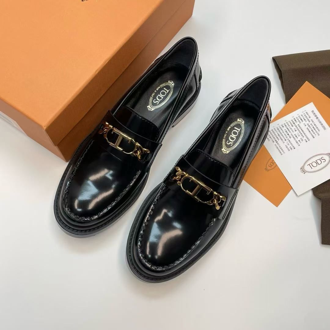 TOD'S トッズ ローファレザー ローファー厚底 ローファー 革靴