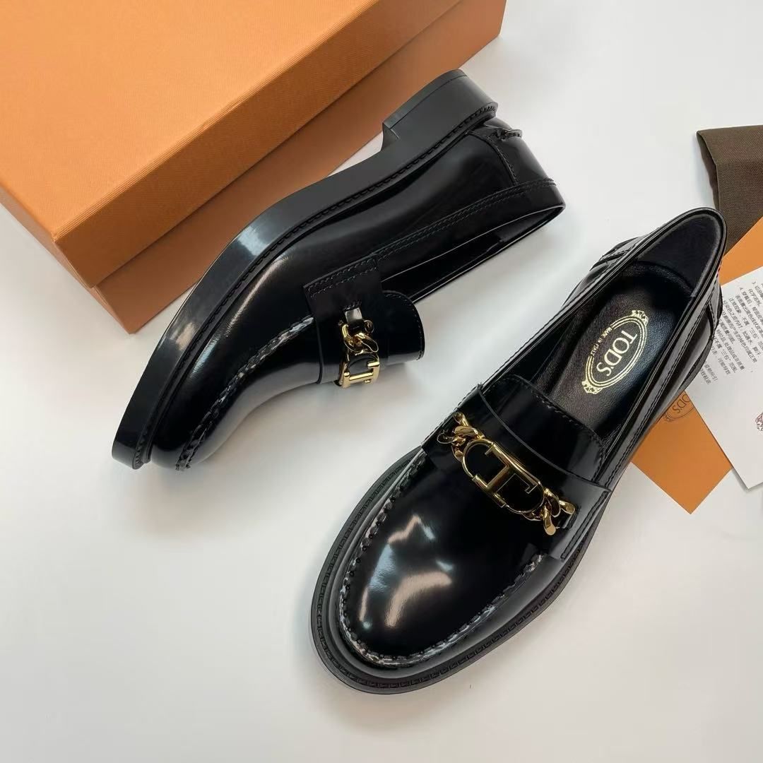 TOD'S トッズ ローファレザー ローファー厚底 ローファー 革靴