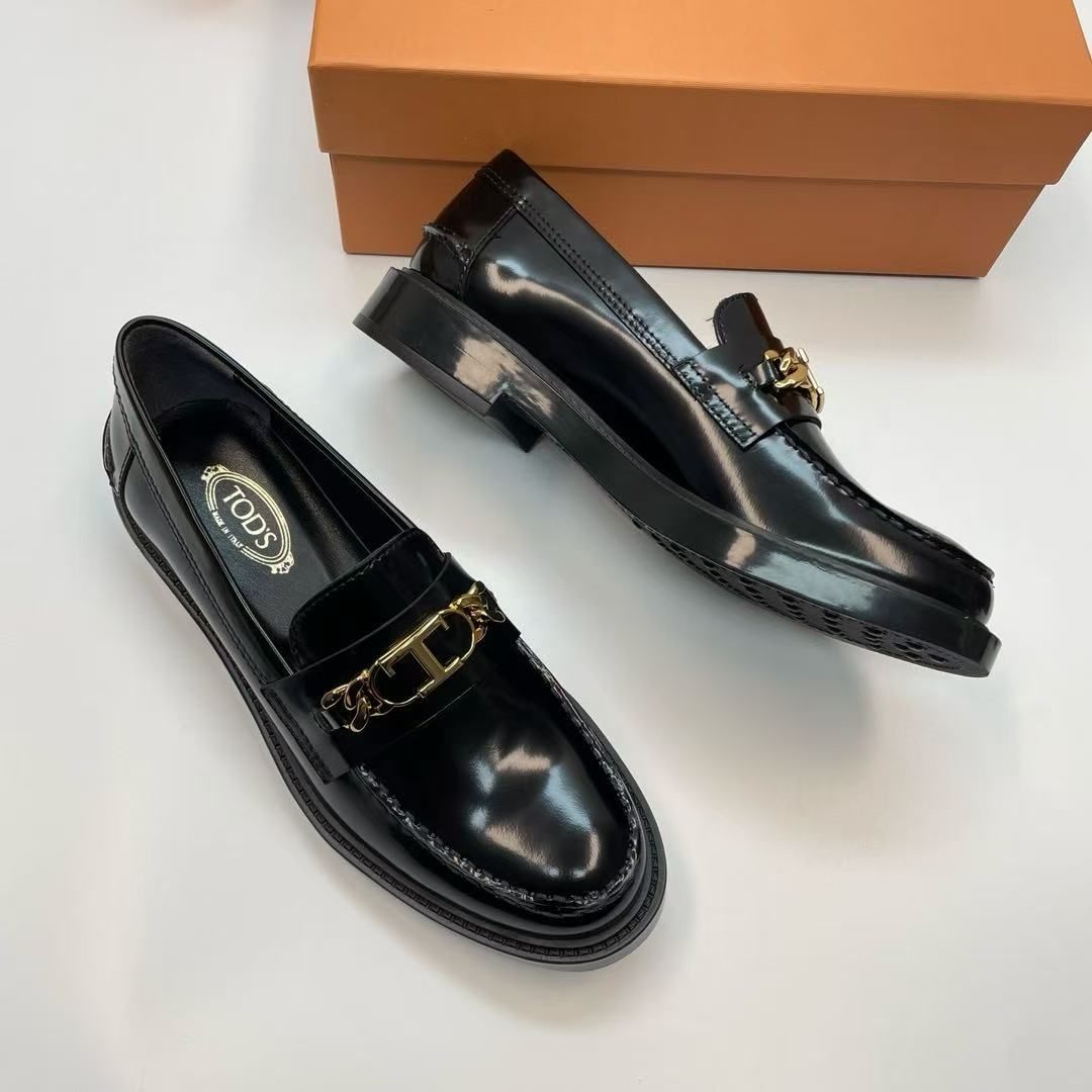 TOD'S トッズ ローファレザー ローファー厚底 ローファー 革靴