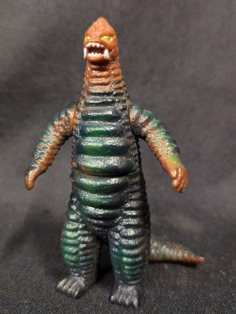 ポピー VINソフビ/ミニサイズ レッドキング(茶色成型/100mm) 10cm