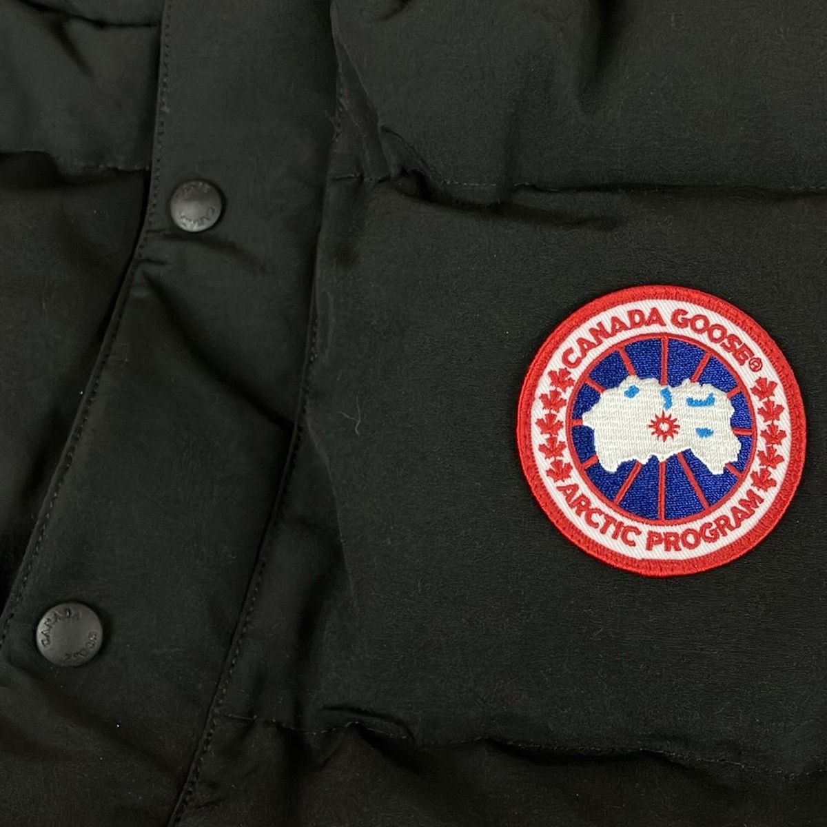 カナダグース ダウンベスト ブラック 4150M CANADA GOOSE(カナダグース) ダウンベスト サイズS レディース美品