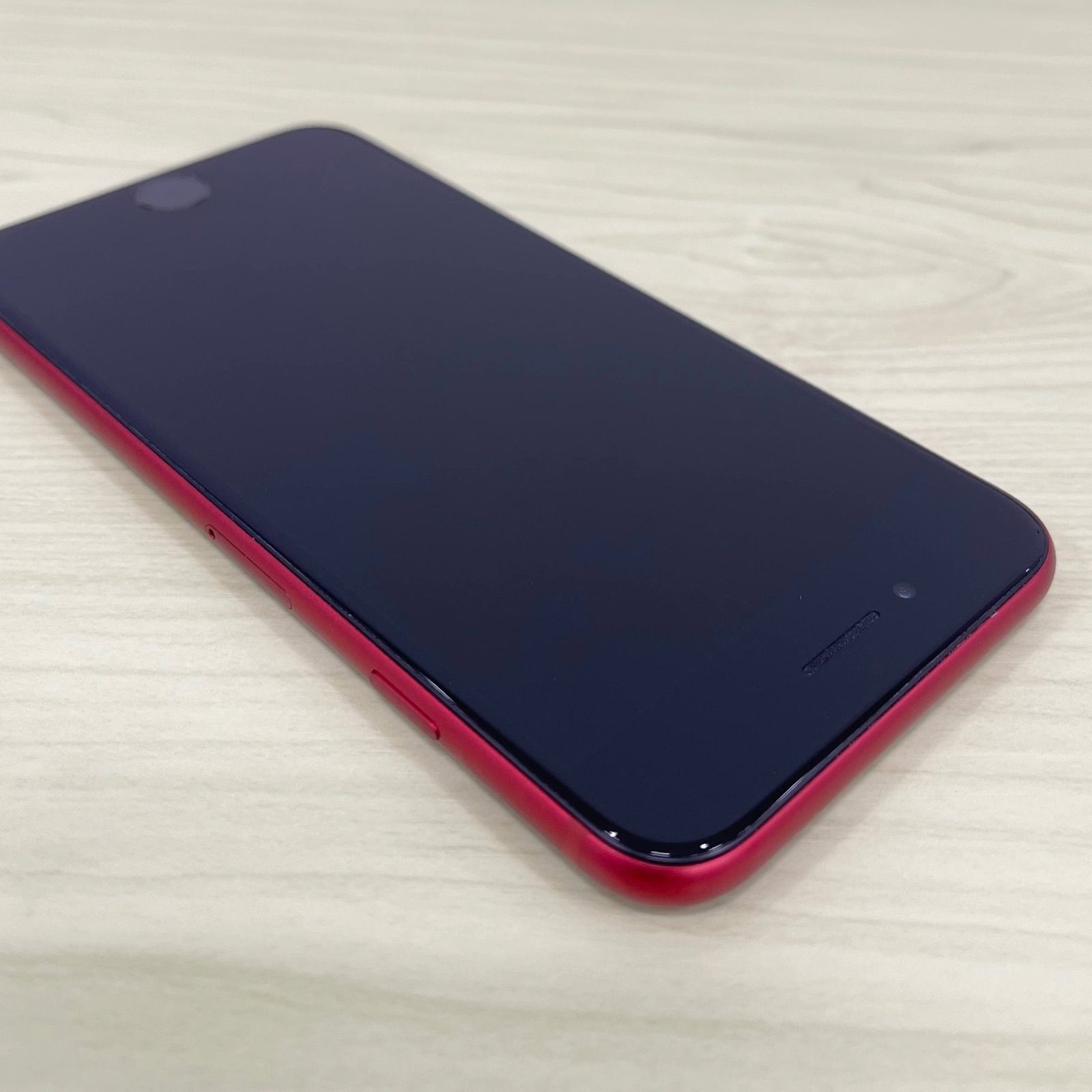 美品】iPhoneSE2 64GB レッド SIMフリー 21661 - メルカリ