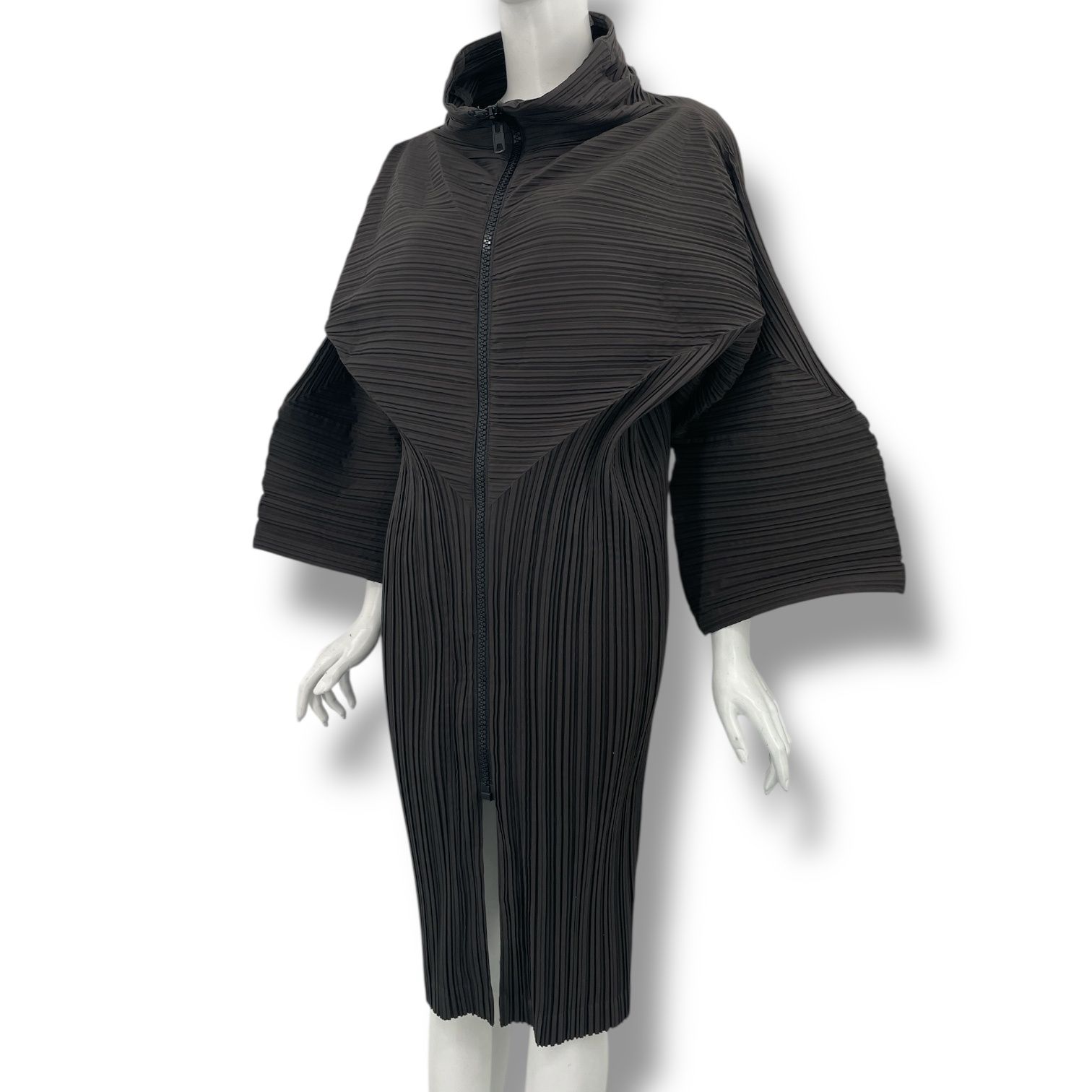 極美品 ISSEY MIYAKE イッセイミヤケ PLEATS PLEASE プリーツプリーズ