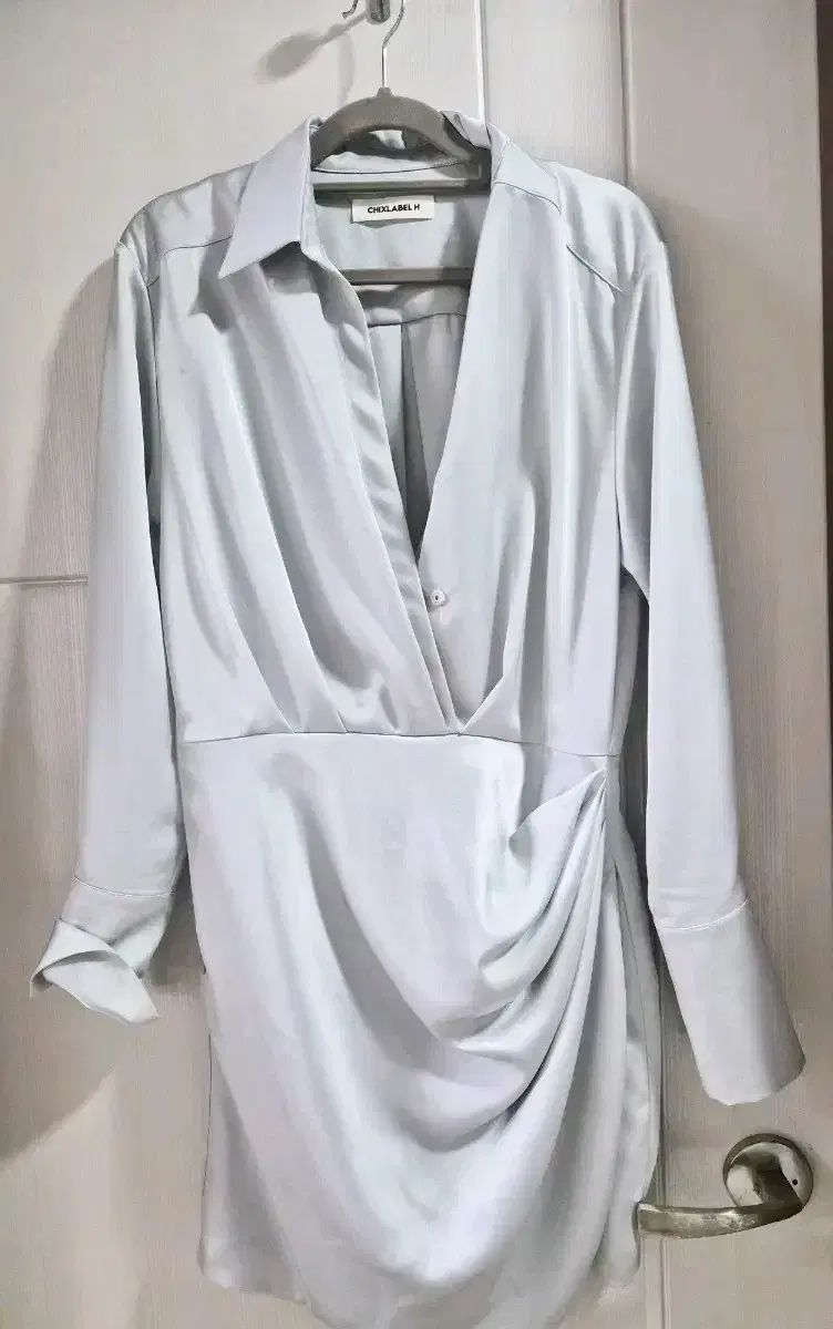 칙스라벨 ベラサテン ドレープONE PIECE mサイズ