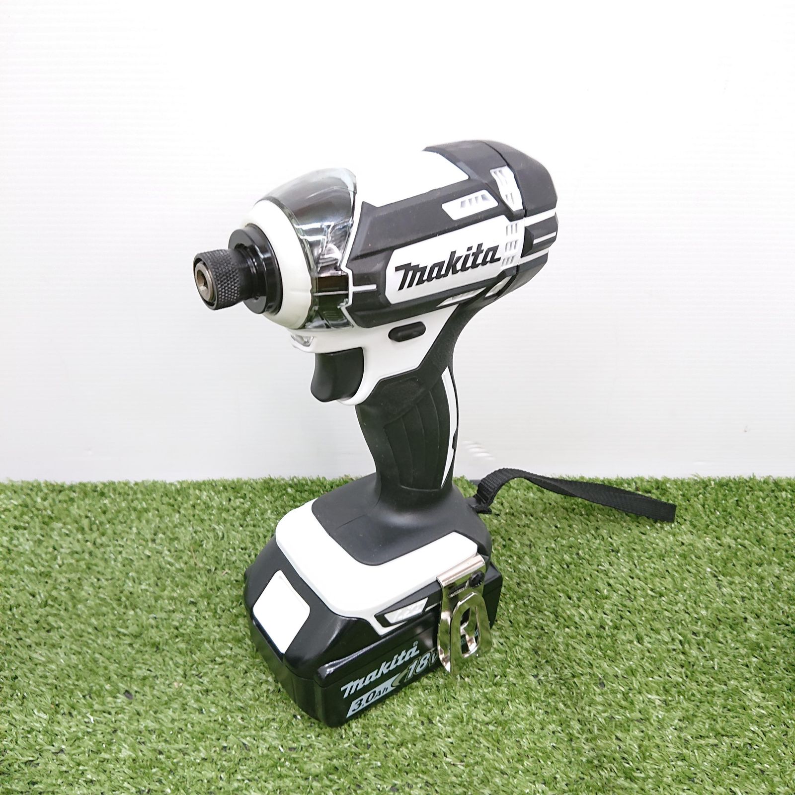 充電式インパクトドライバ