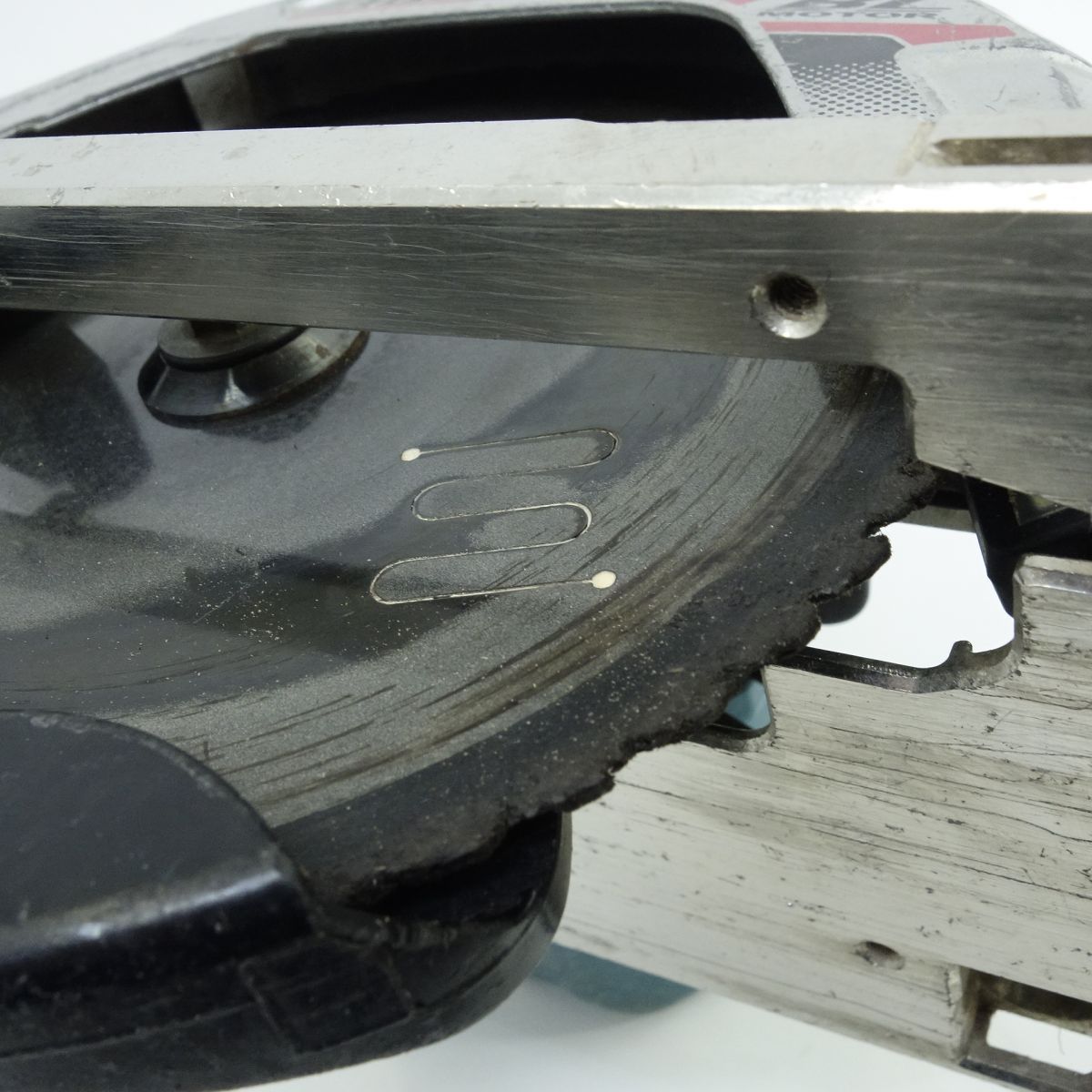 充電式マルノコ