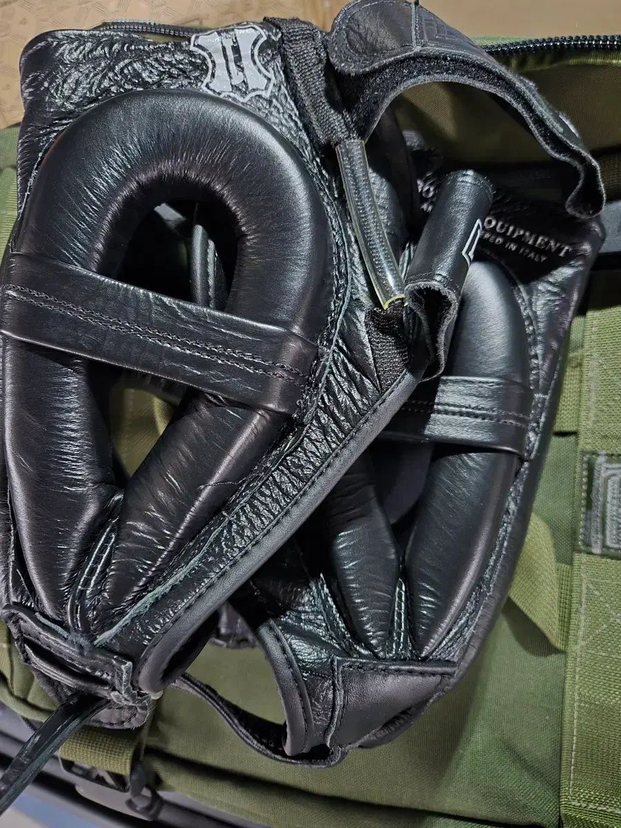 リオネ LEONE ヘッドギア ブラック L XL