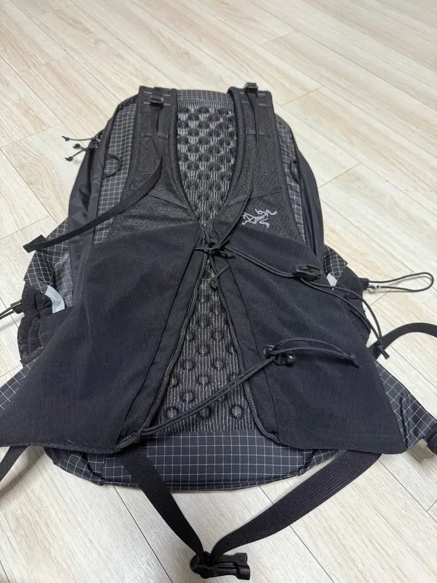 アークテリクス エリアス 18 ブラック 最強