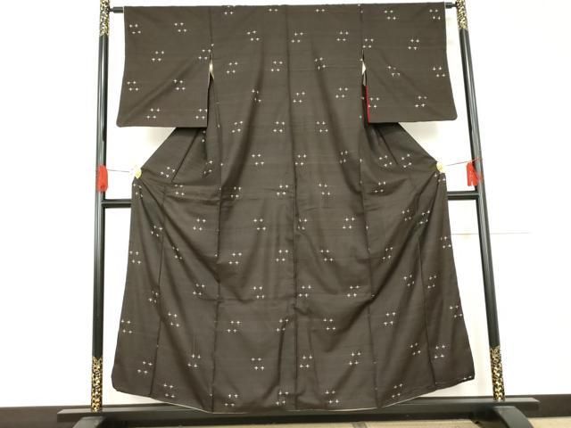 平和屋着物 上質な紬 十字 正絹 cs