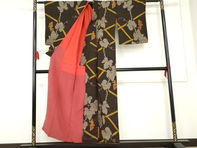 平和屋着物 本場大島紬 アンティーク大島 葡萄蔦の葉文 正絹 cs