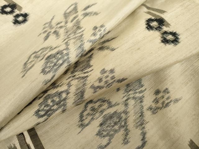 平和屋着物 上質な紬 松竹梅文 正絹 cs