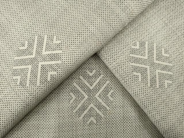 平和屋着物 本場大島紬 白大島 カタス9マルキ 松毬 正絹 ck