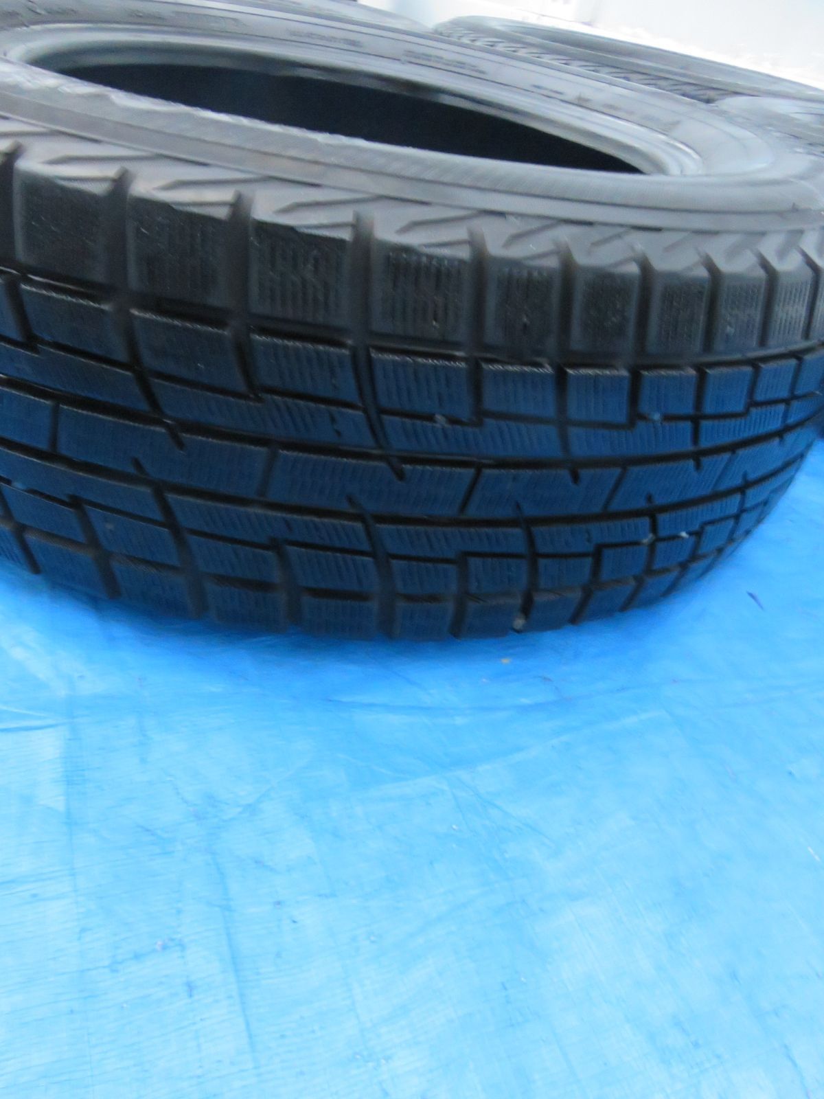 スタッドレス 2015年製