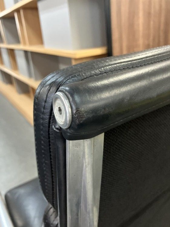 イームズソフトパッドグループチェア イームズソフトパッドグループチェア