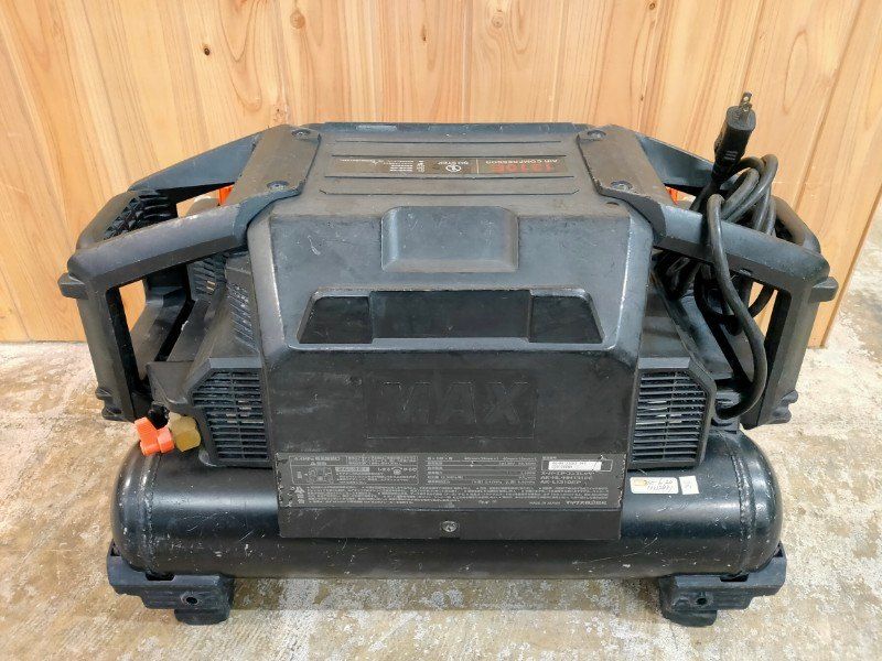  MAXマックス 高圧 コンプレッサー AK-HH 1310 E ブラック 自動停止まで約4分15秒 コンプレッサー エアーツール