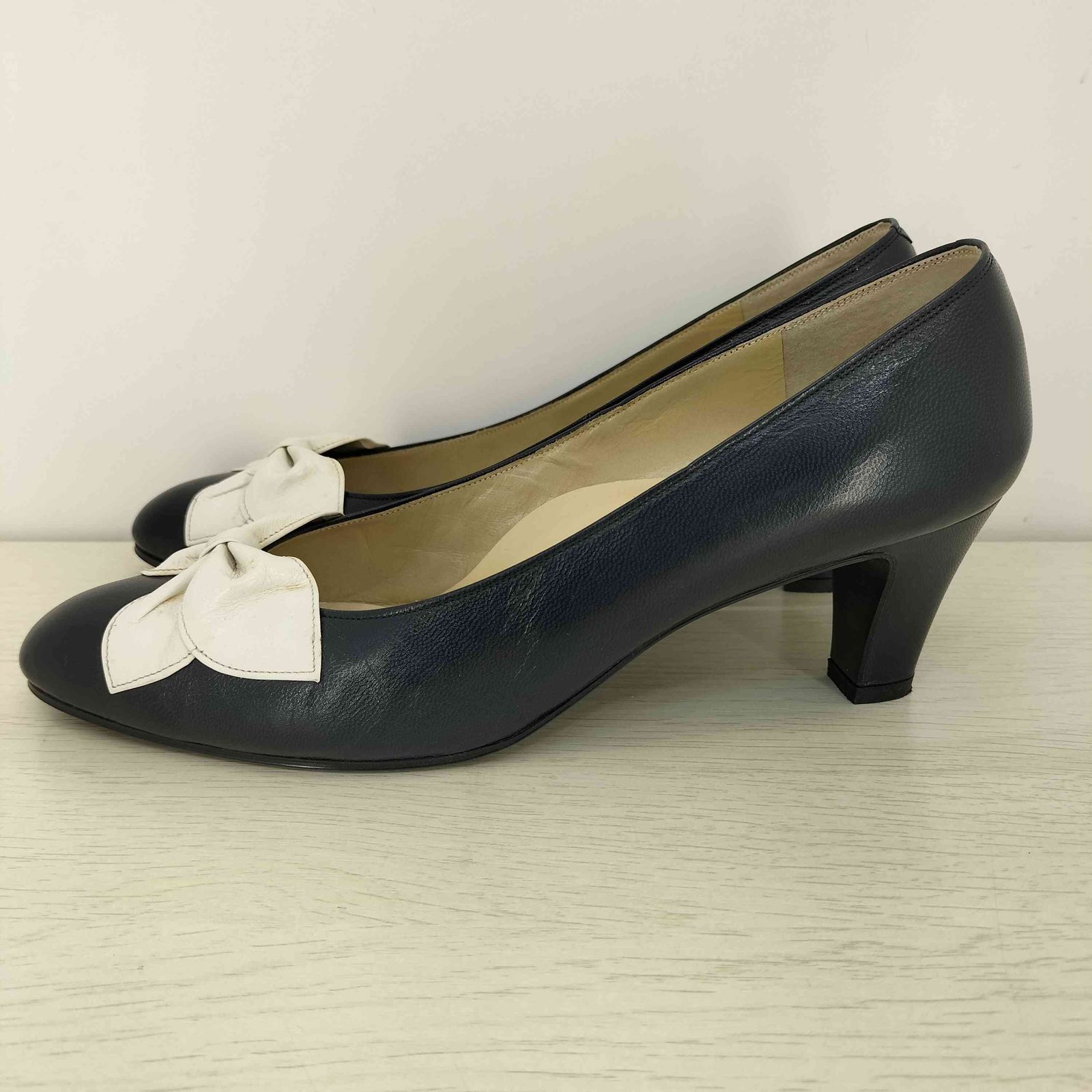 ✨美品✨MIHAMA ミハマ フラットシューズ リボン ネイビー 23cm 美品