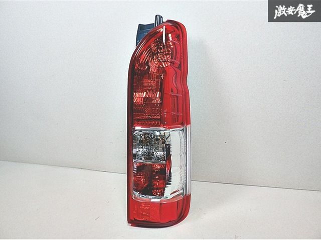 新車外し】 トヨタ 純正 200系 ハイエース 4型 5型 6型 7型 後期 右