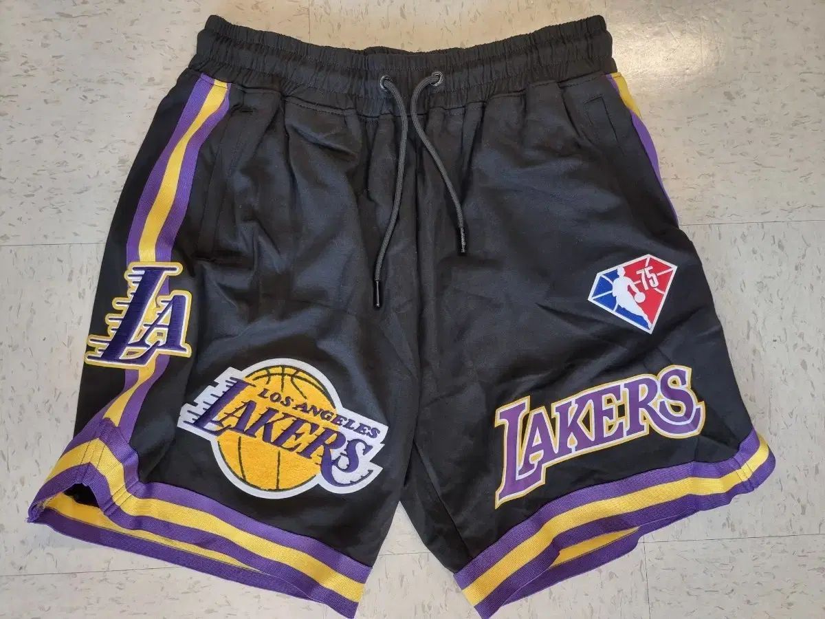 Pro Standard NBA LA Lakers ハーフパンツ ウエスト 33-37