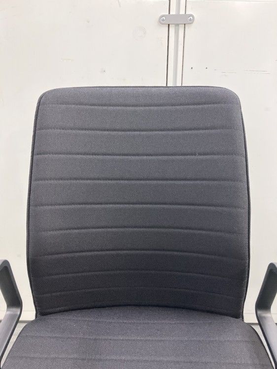 固定肘付ファブレチェア C01