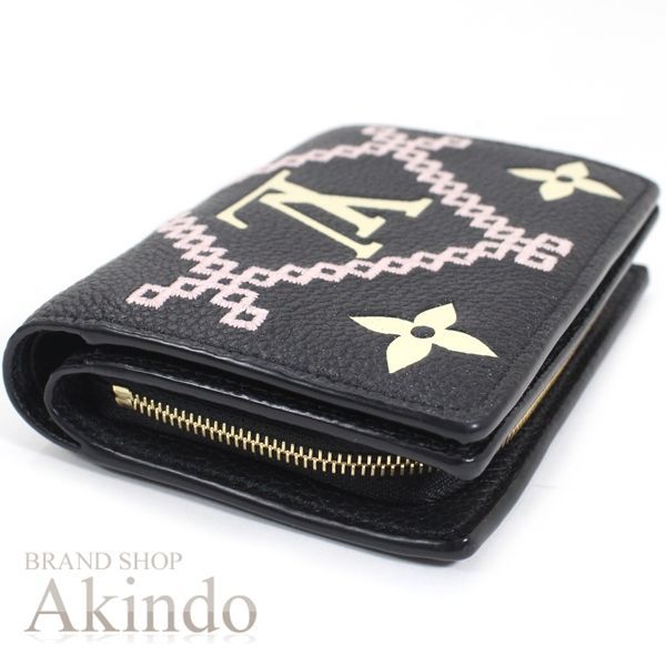 【新品同様】ルイヴィトン 二つ折り財布 ポルトフォイユ・クレア モノグラム･アンプラント ブロデリー 刺繍 レザー 黒 ブラック M81139 LOUIS VUITTON レディース コンパクトブランド ギフト プレゼント ケース 小銭入れ 2つ折り 新品同様】ルイヴィトン 二つ折り財布 ポルトフォイユ・クレア