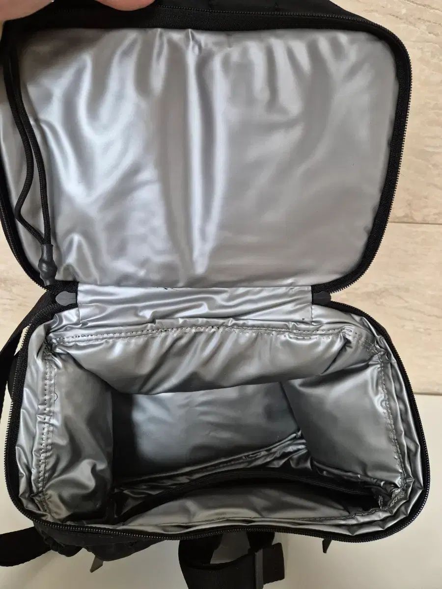 アプリコットスタジオ バックパック ブラック