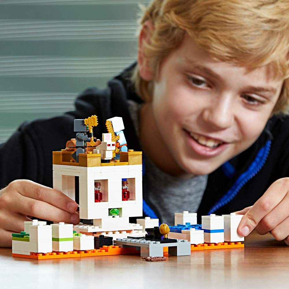 LEGO Minecraft The Skull Arena 21145