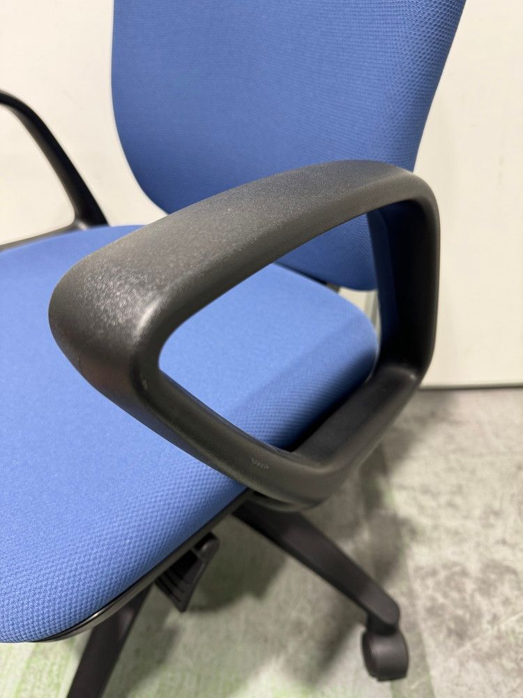  アウトレット品 ウチダ 肘付Miチェア MiF 130C ブルー デザイナーズチェア オフィスチェア ワークチェア 椅子 チェア