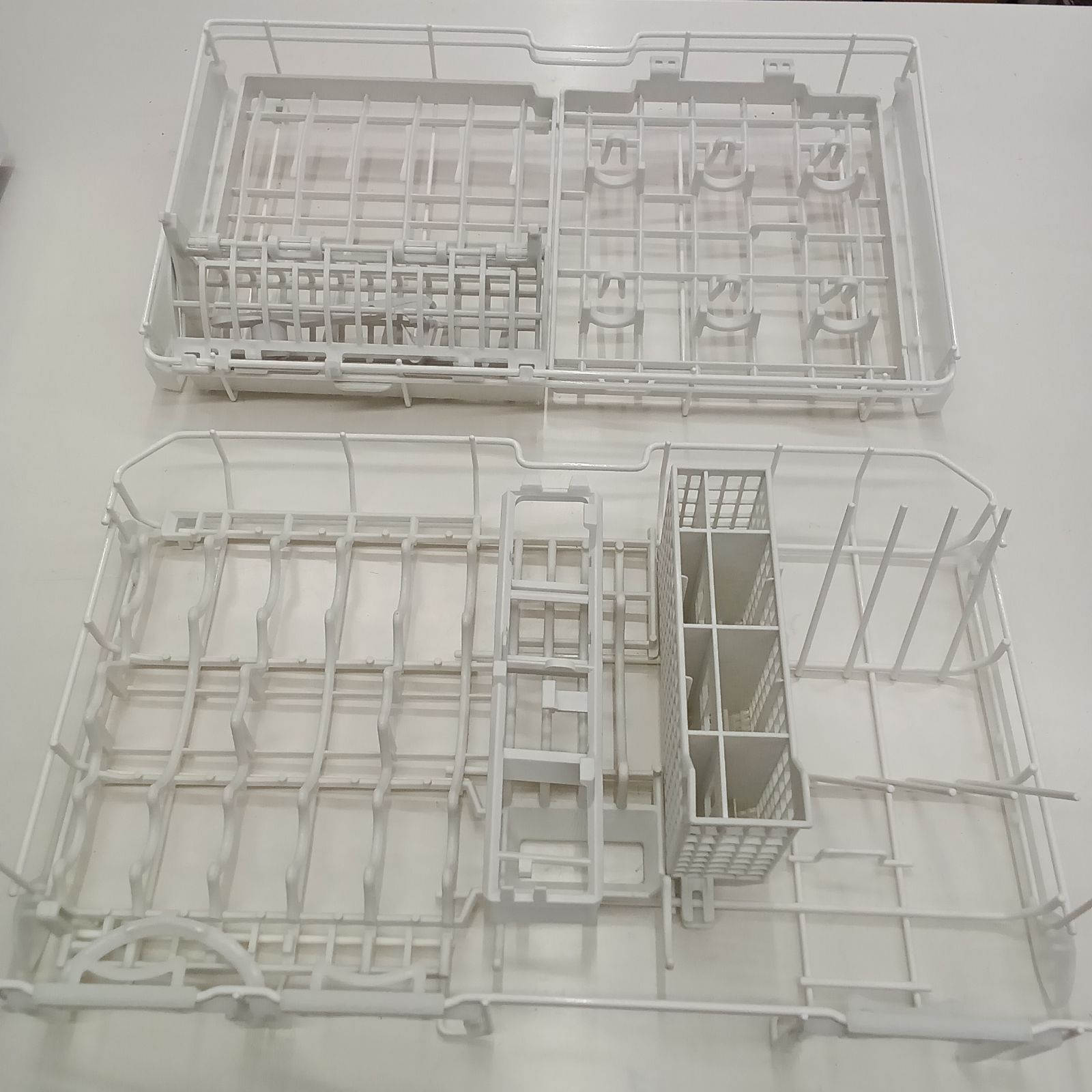 ☆リユースのサカイつくば店☆ Panasonic 食器洗い乾燥機 NP-TA4-W 21