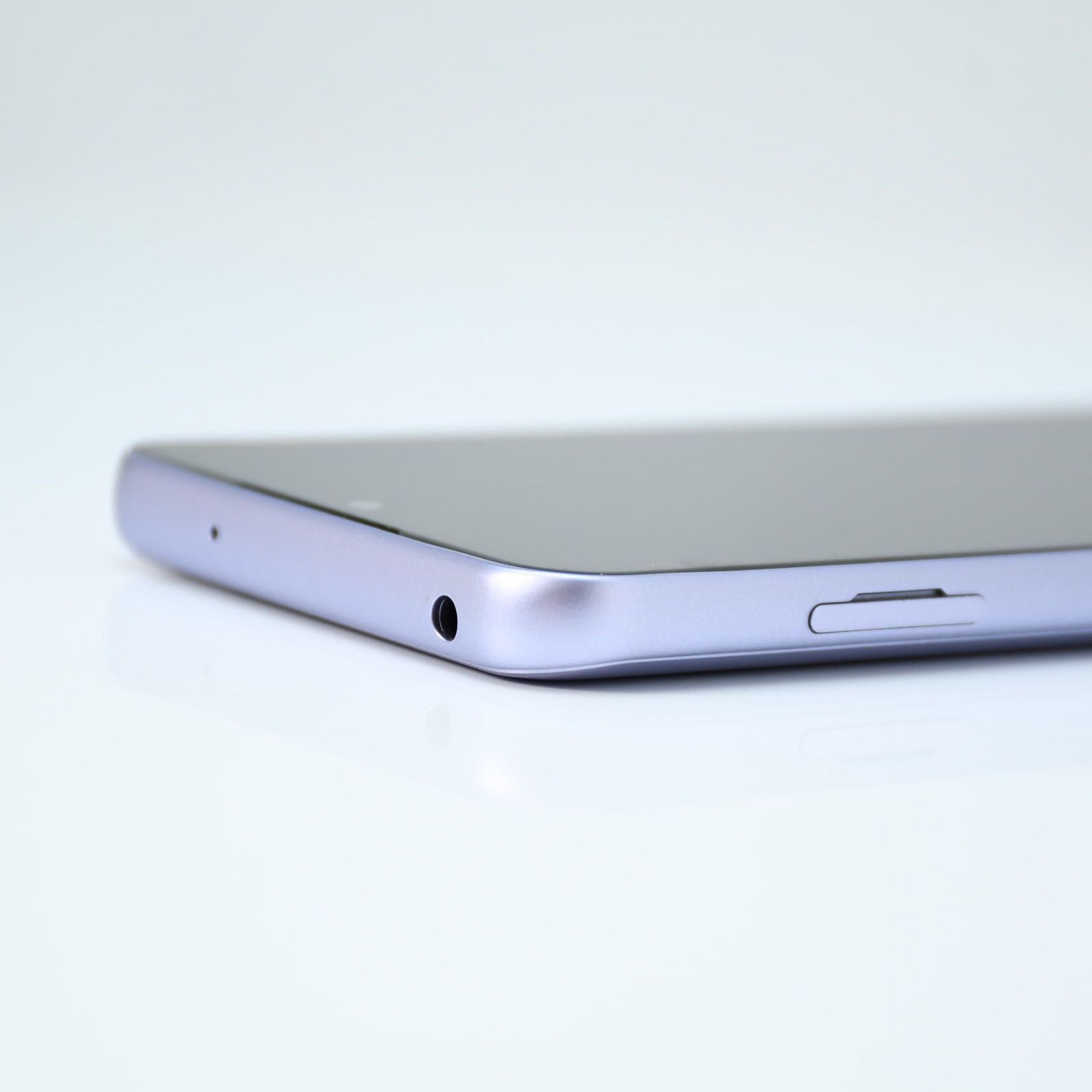 美品＊電池良好】 SIMフリー docomo arrows We F-51B パープル - メルカリ