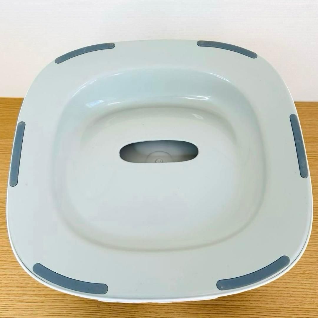 サンドベージュ