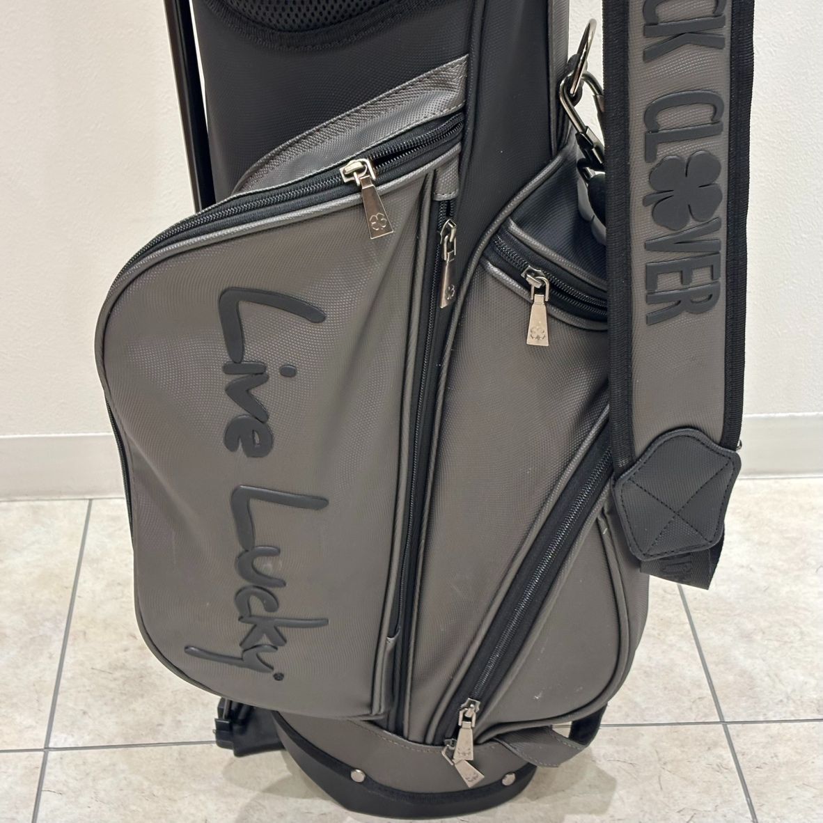 え沖】 BLACK CLOVER ブラッククローバー ゴルフ バッグ キャディ