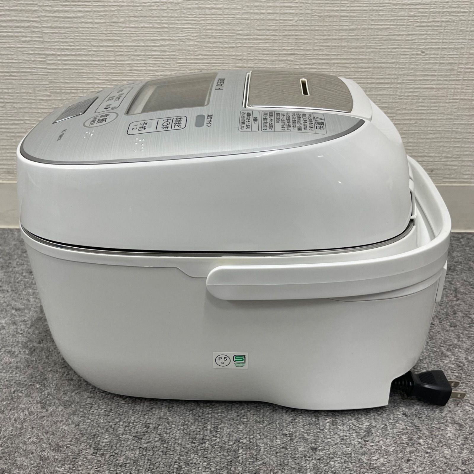 東芝 真空圧力IHジャー炊飯器