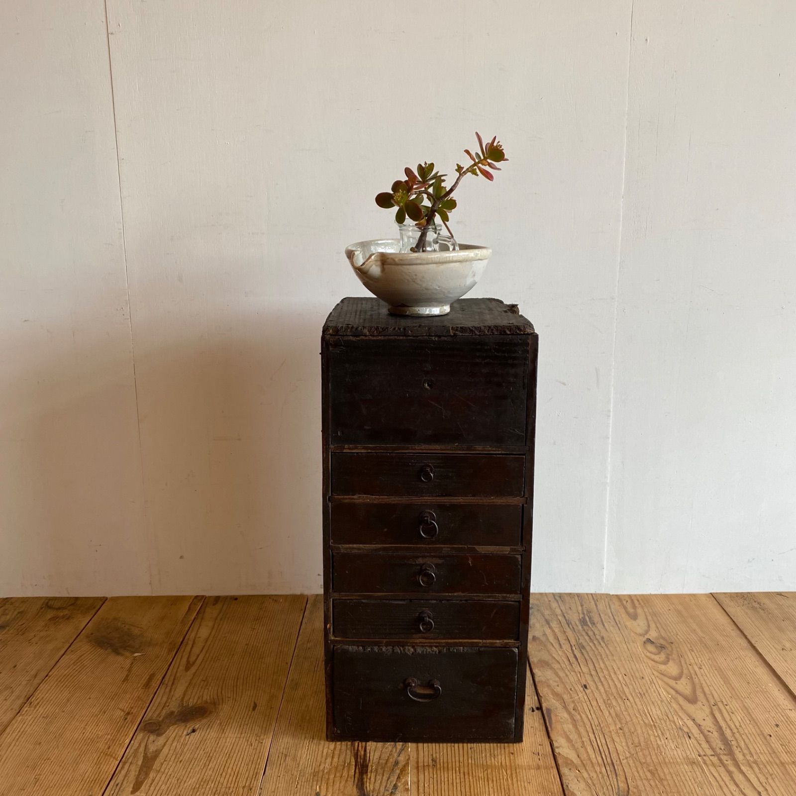 アンティーク 小引き出し チェスト ブラック 無垢材 古道具 古民具 民藝 自然塗料 y310