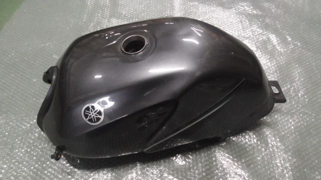 YBR 125 xxx の タンク 薄錆