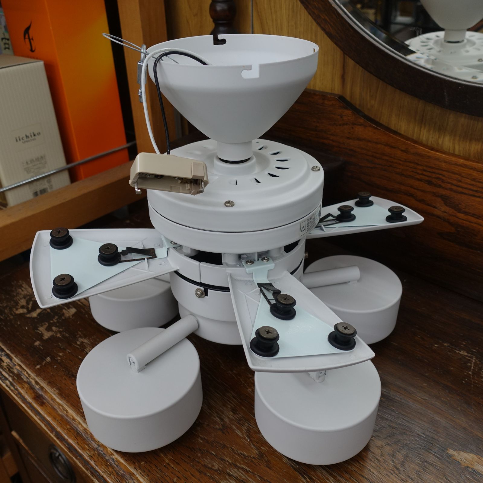 DAIKO シーリングファン CFS-580W 5灯タイプ サーキュレーター