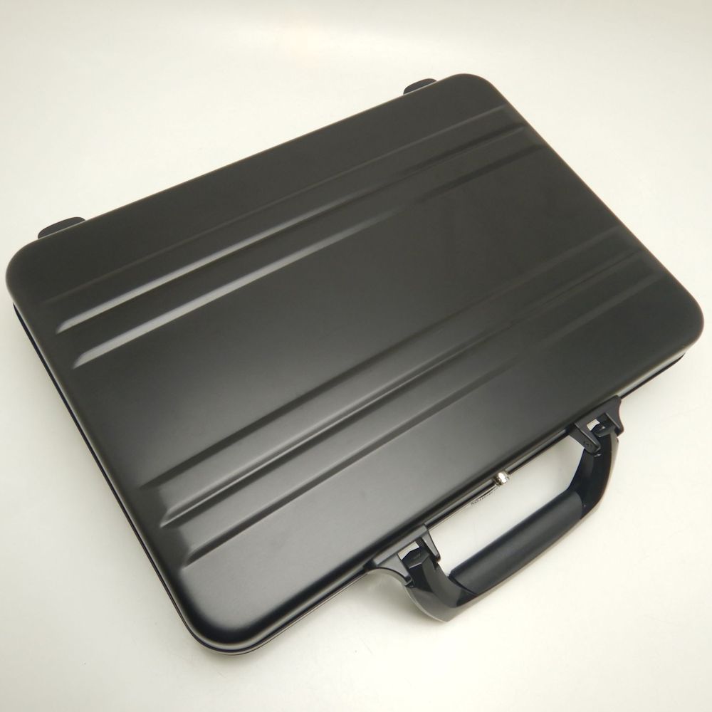 ZERO HALLIBURTON ゼロハリバートン アタッシュケース NLMA4-BK