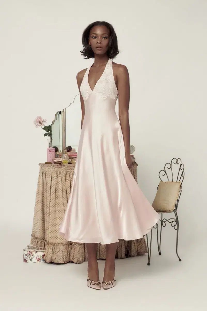 ミラーパレット ピンク レース ホルターネック シルク ロング ONE PIECE セルフウェディングスナップブライダルシャワー