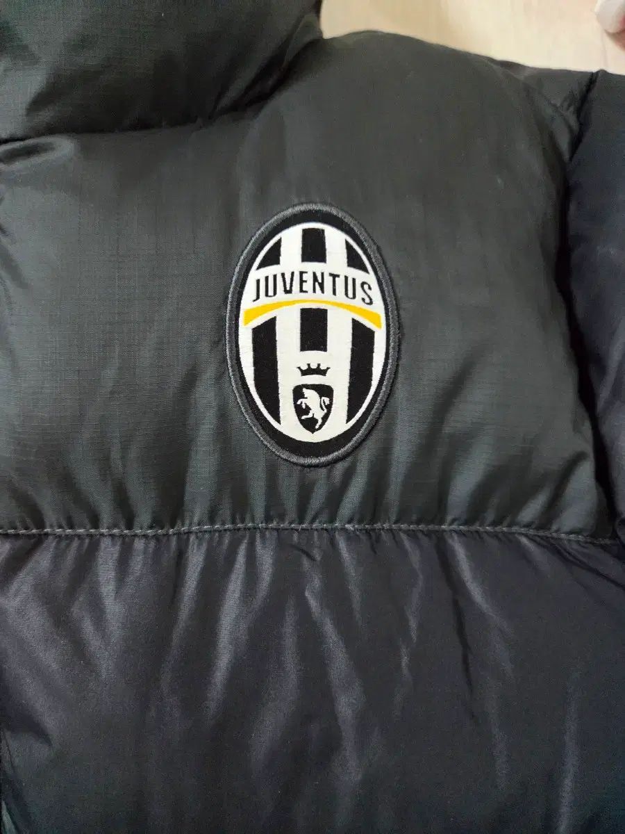 ナイキ ユヴェントス ダウン ブラック