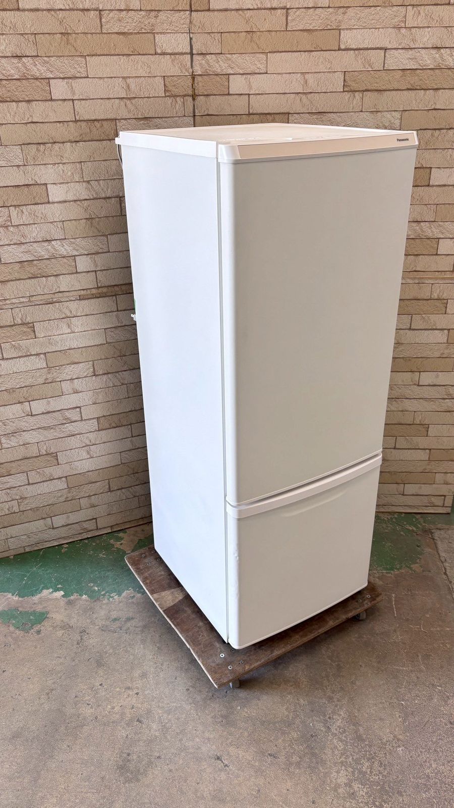 大阪送料無料☆3か月保障付き☆冷蔵庫☆パナソニック☆2ドア☆2022年