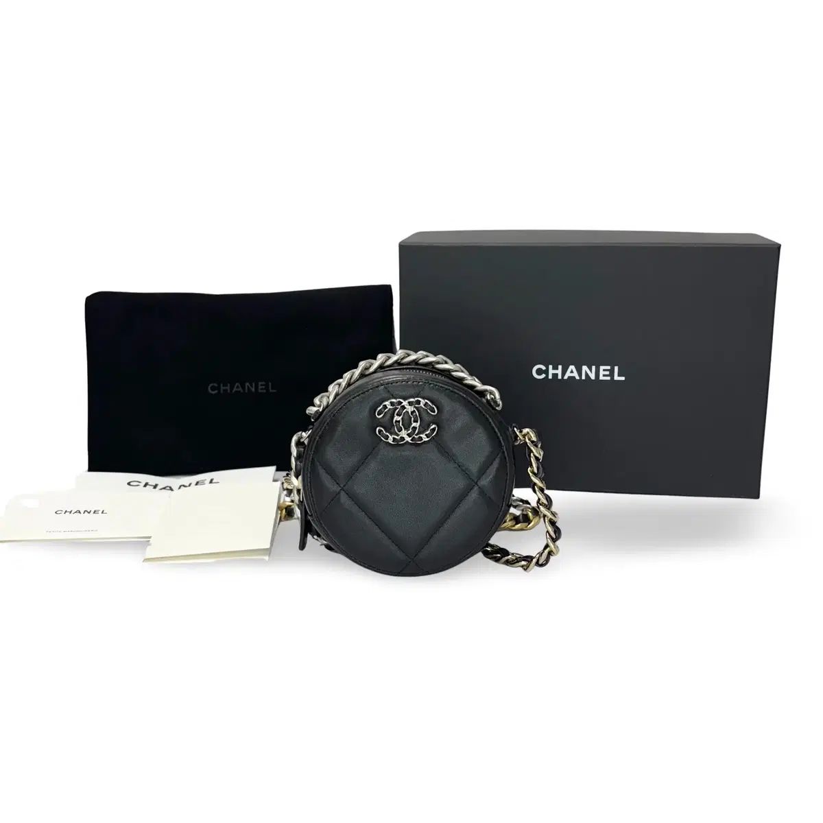 パピーズ CHANEL 19 ドングリバッグ ブラック ラムスキン シルバー チェーン ミニバッグ